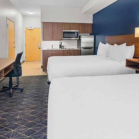 Park Inn By Radisson, Kelowna Kültér fotó