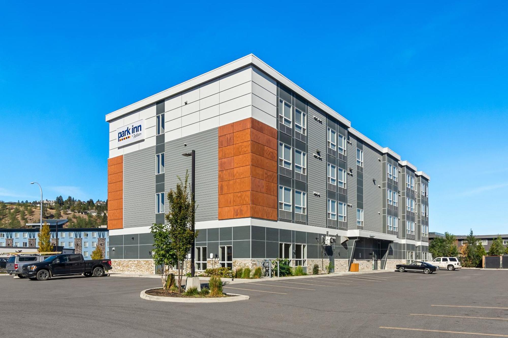 Park Inn By Radisson, Kelowna Kültér fotó